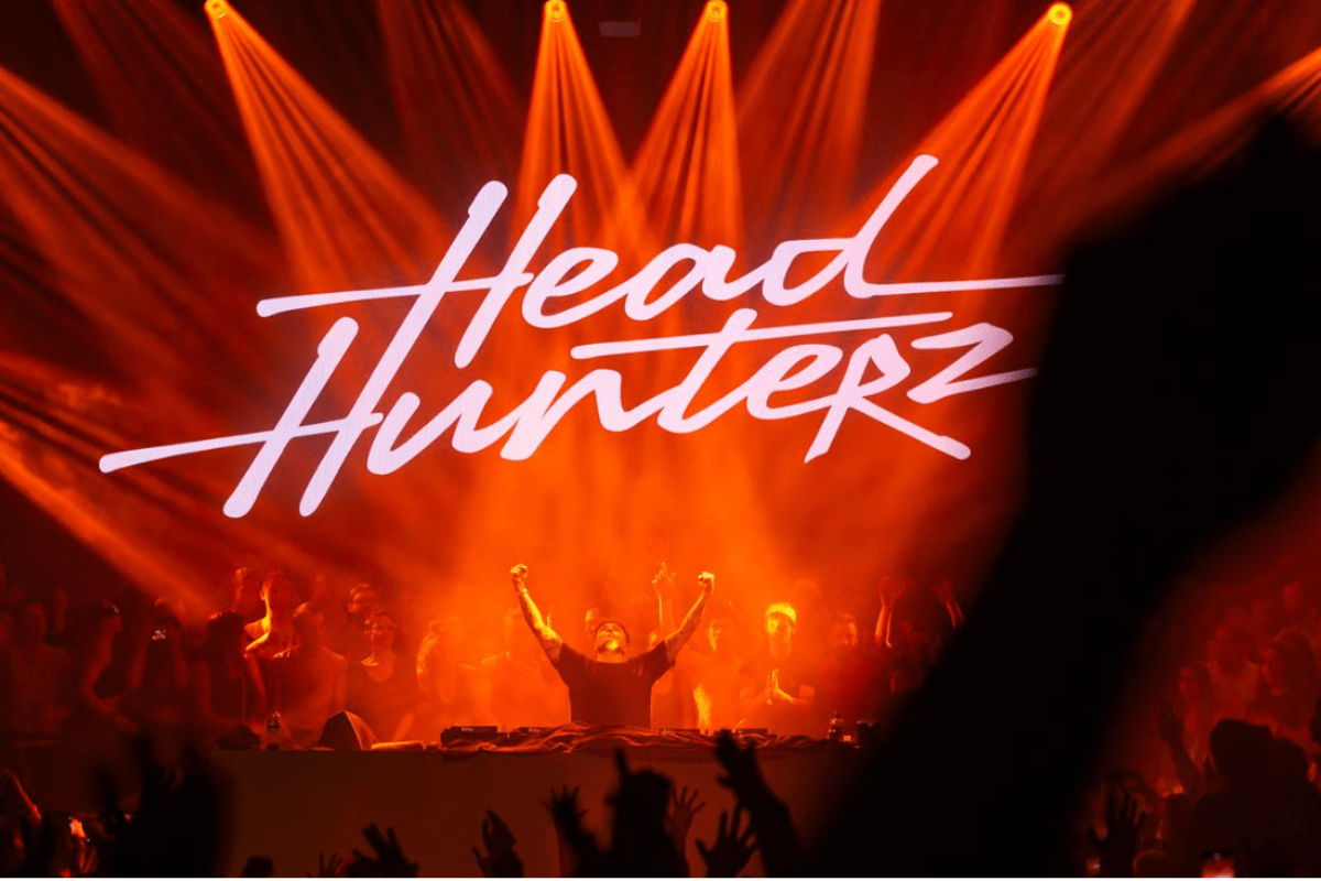 headhunterz final show red