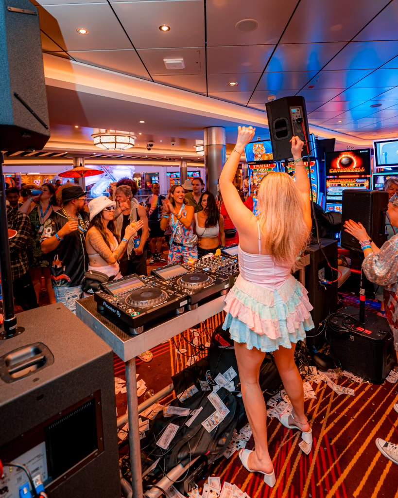 Kyliente at Groove Cruise.