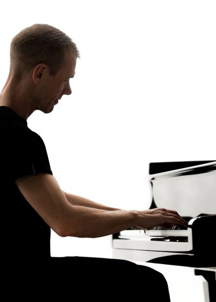 Armin van Buuren_Piano_Bart Heemskerk
